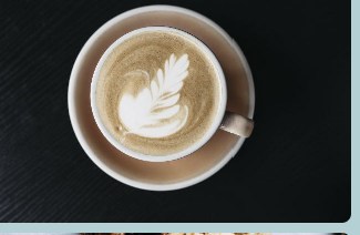 Kop koffie met latte art